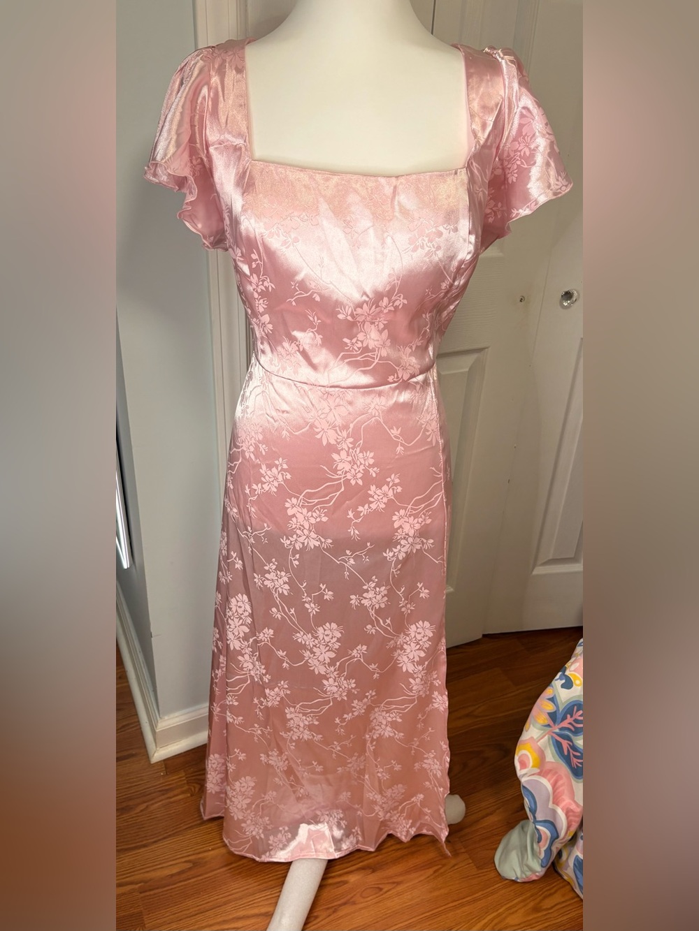 Women's Pink Floral Satin Maxi Dress
